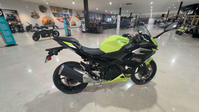 New 2026 Kawasaki NINJA 500 ABS Image 2