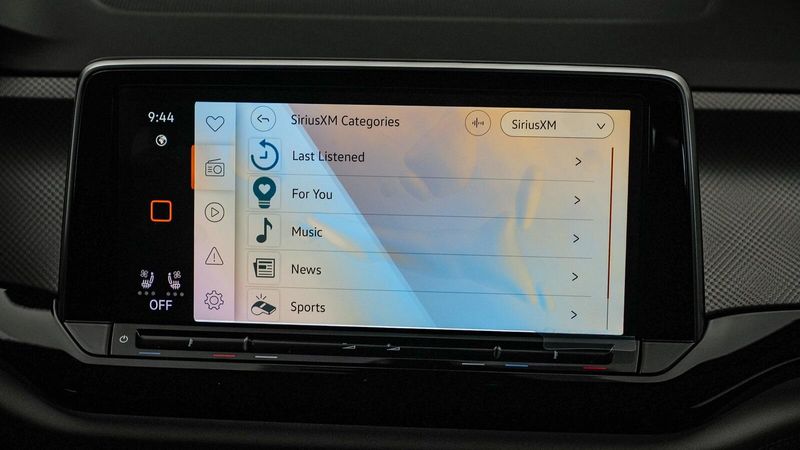 New 2025 Volkswagen Atlas 2.0T Peak EditionImage 15