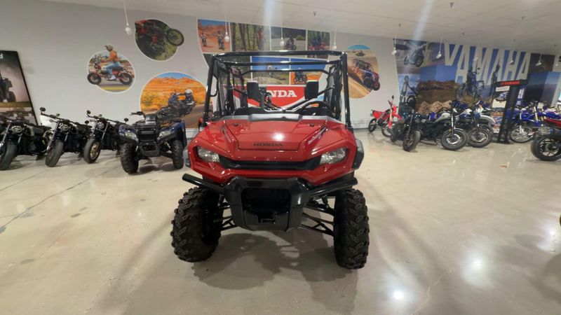New 2025 Honda PIONEER 1000-6 DLX CREW Image 3