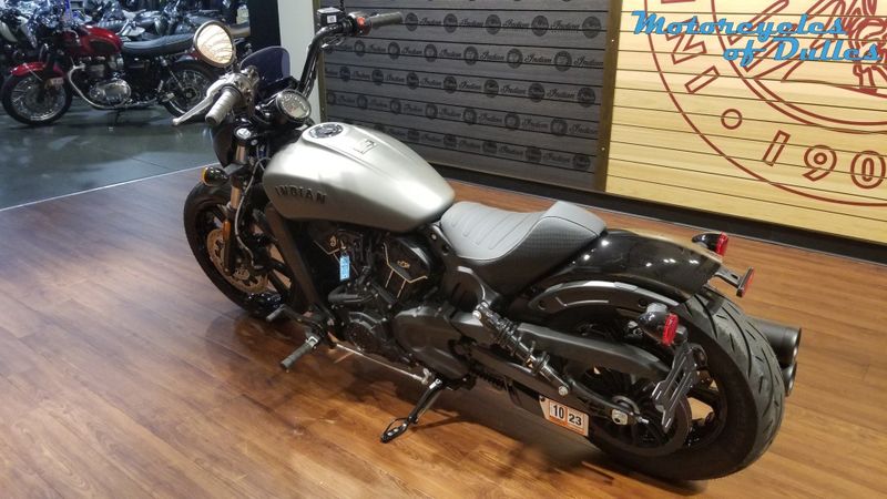 2023 Indian Motorcycle Scout Rogue Sixty  in a Titanium Smoke exterior color. Motorcycles of Dulles 571.934.4450 motorcyclesofdulles.com 