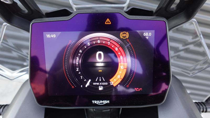 New 2025 Triumph Tiger 900 GT Pro 