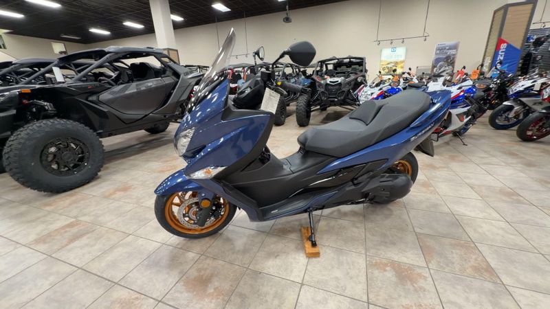 New 2026 Suzuki BURGMAN 400 Image 5