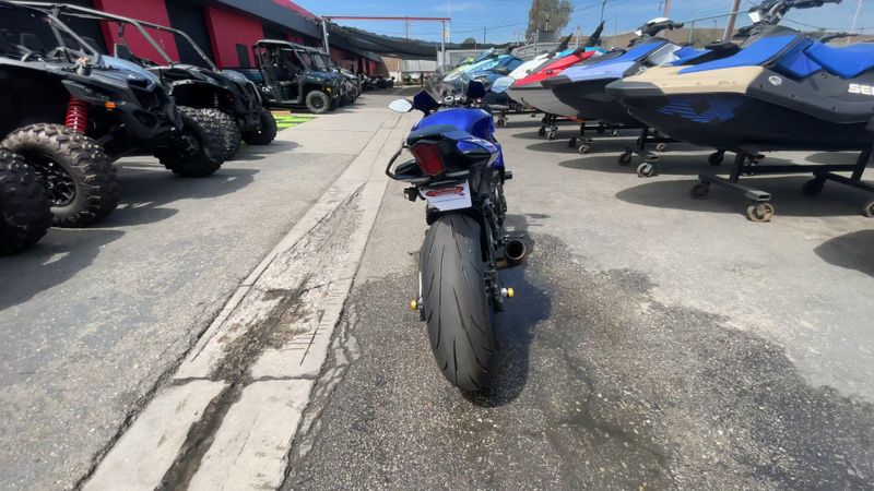 Used 2024 Yamaha YZF-R1 Image 2