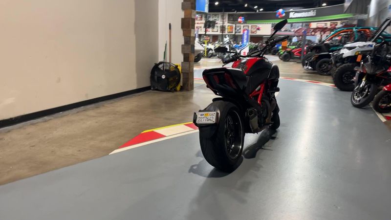 2015 Ducati Diavel Image 7