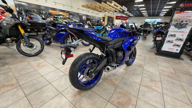 New 2026 Yamaha YZF-R7 Image 9