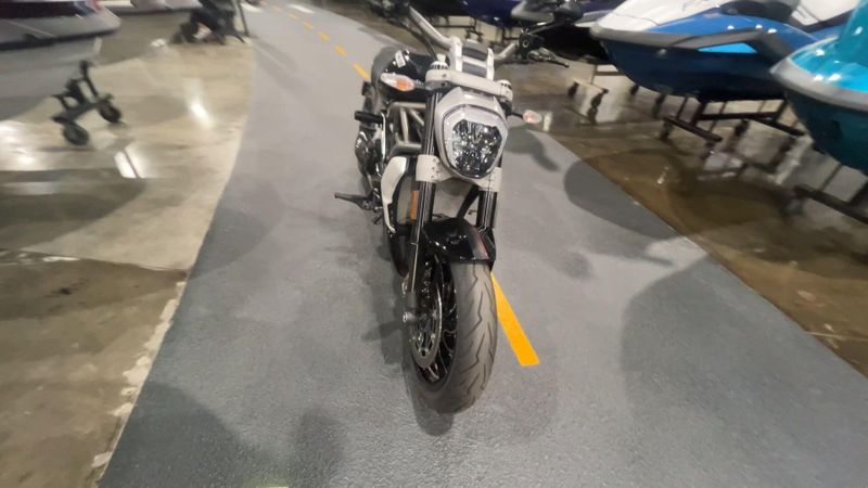 Used 2023 Ducati XDIAVEL S Image 2