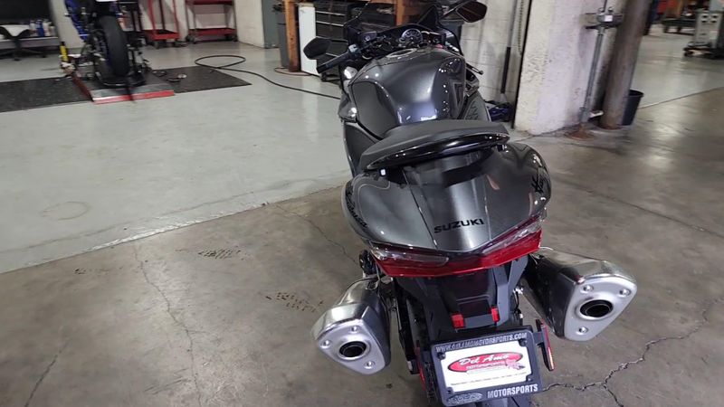 Used 2024 Suzuki Hayabusa Image 3