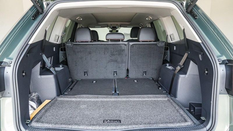 New 2025 Volkswagen Atlas 2.0T Peak EditionImage 25