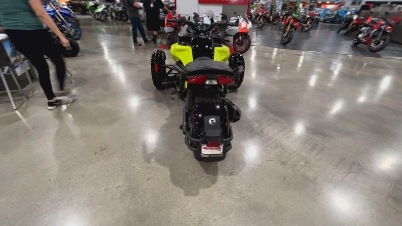 Used 2023 Can-Am SPYDER F3-S SPECIAL SERIES Image 3