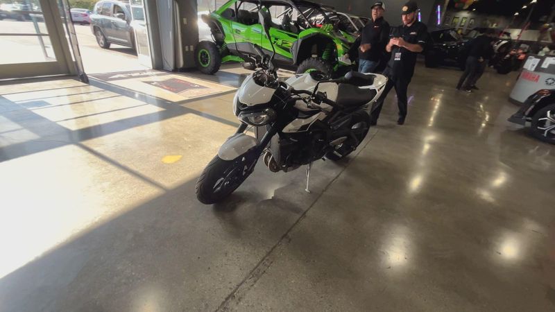 Used 2024 Triumph STREET TRIPLE 675 R Image 4