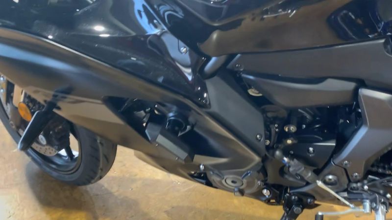 New 2025 Yamaha YZF-R7 Image 2