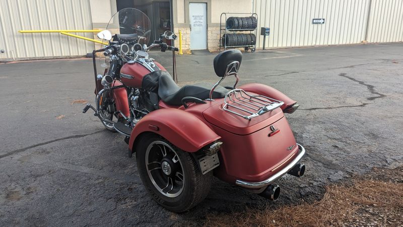 2019 HARLEY Trike Freewheeler in a RED exterior color. Family PowerSports (877) 886-1997 familypowersports.com 