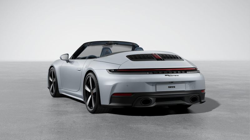 2025 Porsche 911 CarreraImage 3