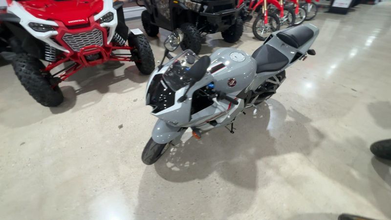 New 2026 Honda CBR600RR Image 7