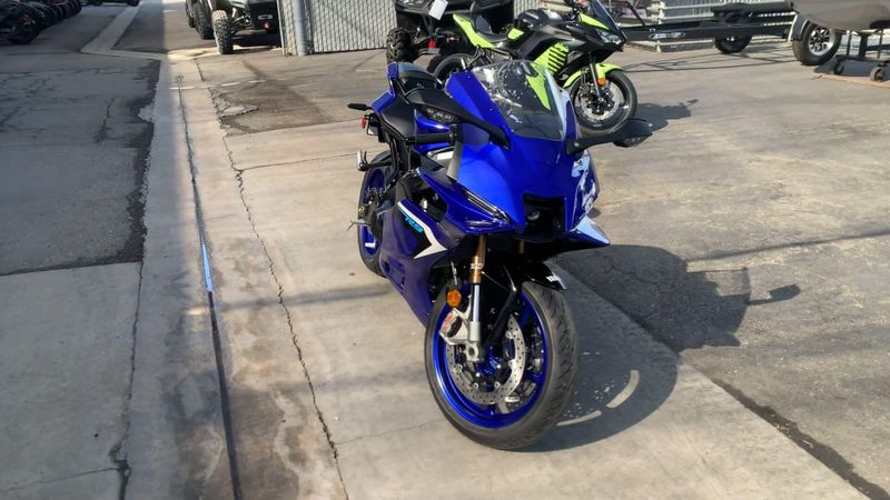 New 2025 Yamaha YZF-R9 Image 3