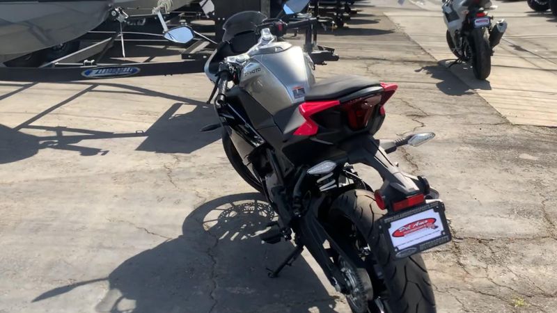 New 2025 CFMOTO 300SS Image 7