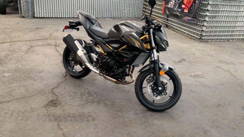 New 2026 Kawasaki Z500 ABS Image 2