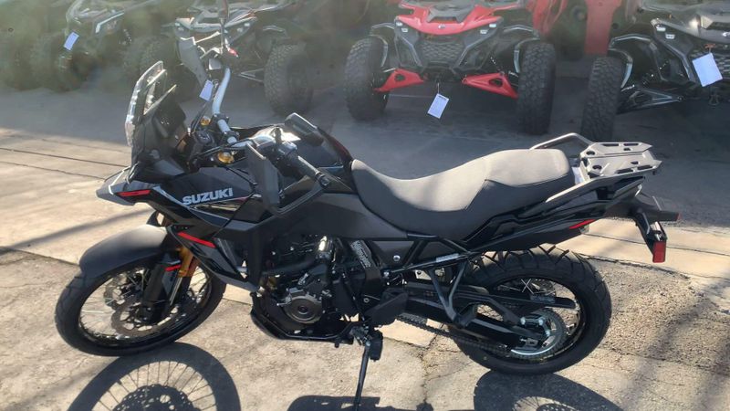 New 2025 Suzuki V-STROM 800DE Image 6