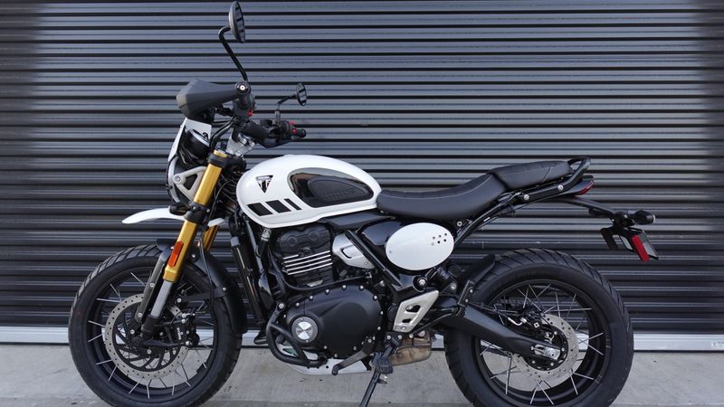 New 2026 Triumph Scrambler 400 XC 
