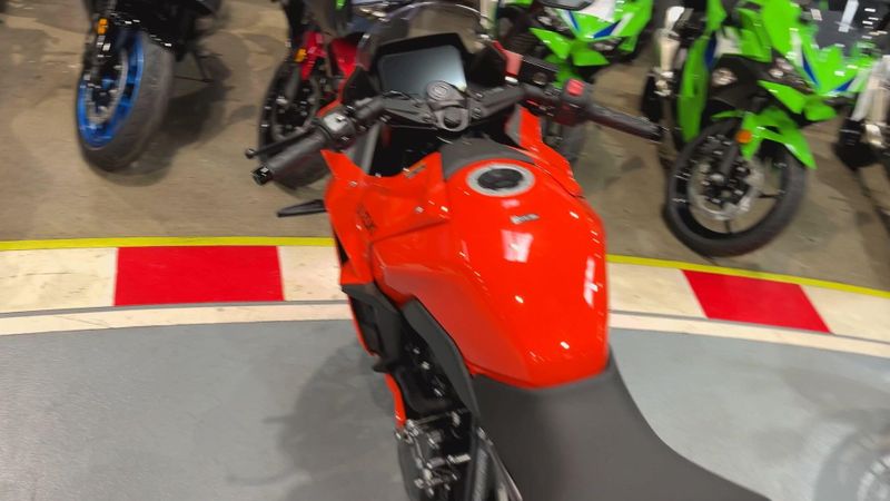 New 2026 Suzuki GSX-8R Image 4