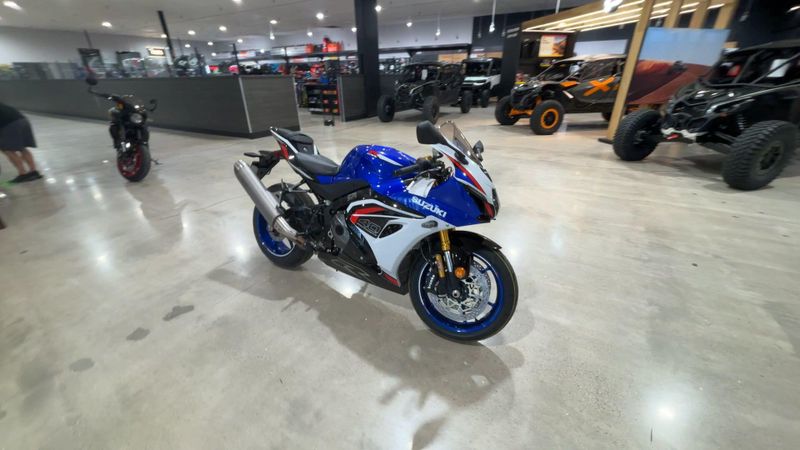 New 2027 Suzuki GSX-R1000R 40TH ANNIVERSARY EDITION Image 6