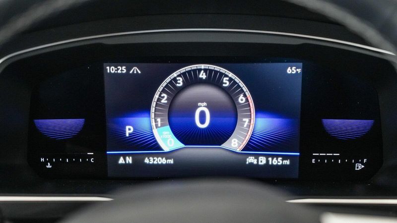 2022 Volkswagen Tiguan 2.0T SEImage 21
