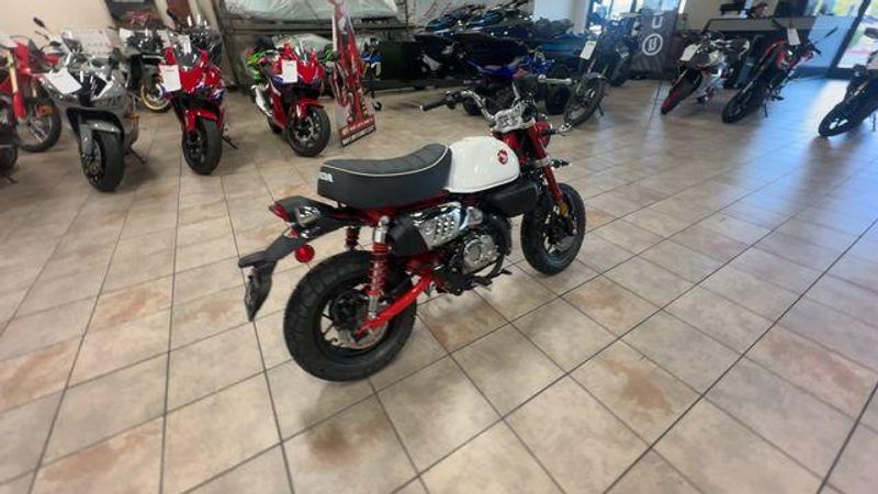 New 2025 Honda MONKEY ABS Image 4