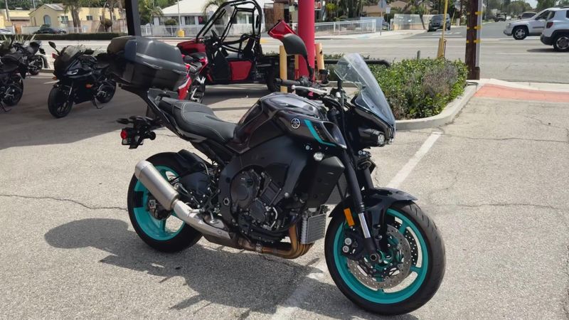 Used 2024 Yamaha MT-10 Image 2