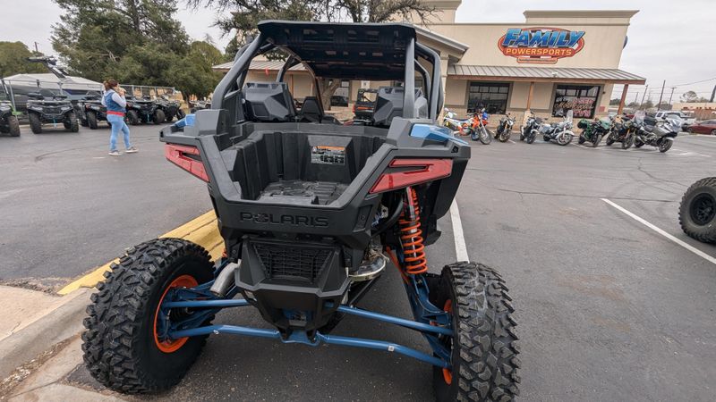 2025 Polaris RZR PRO S 4 ULTIMATE ORANGE RUST AND ZENITH BLUEImage 8