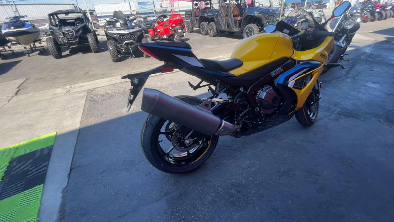 New 2027 Suzuki GSX-R1000 40TH ANNIVERSARY EDITION Image 4