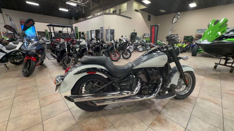 Used 2024 Kawasaki VULCAN 900 CLASSIC Image 9