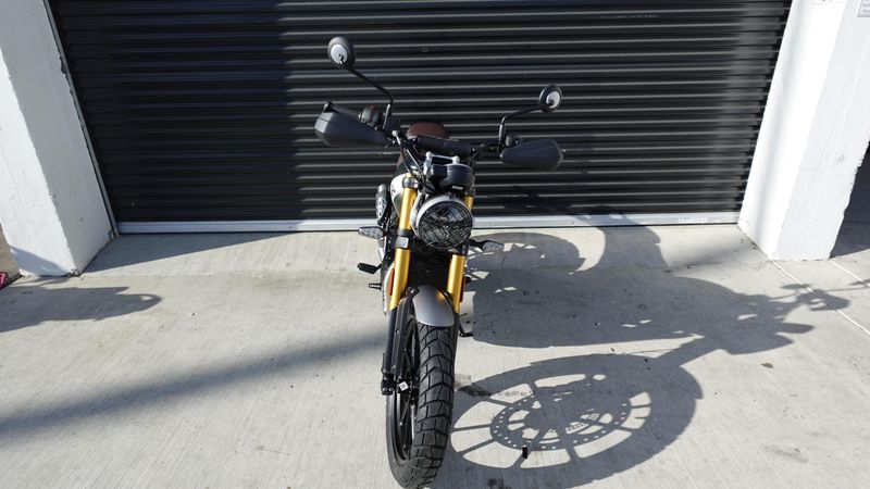 New 2025 Triumph Scrambler 400 X Base 
