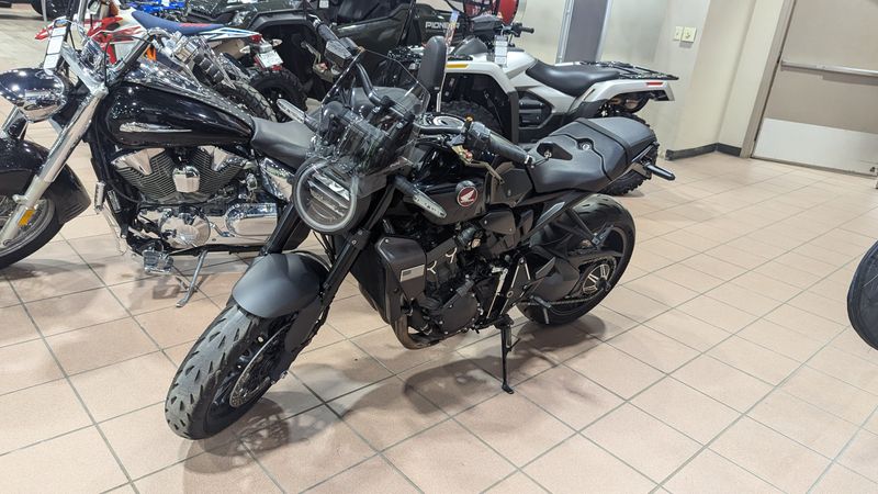 2021 Honda CB1000R BLACK EDITIONImage 2