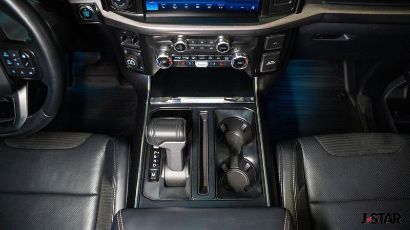 2023 Ford F-150 Raptor photo 4