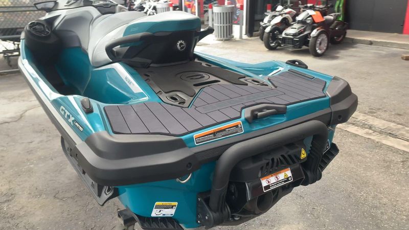 New 2025 Sea-Doo GTX LIMITED 325 (SOUND SYSTEM) Image 8