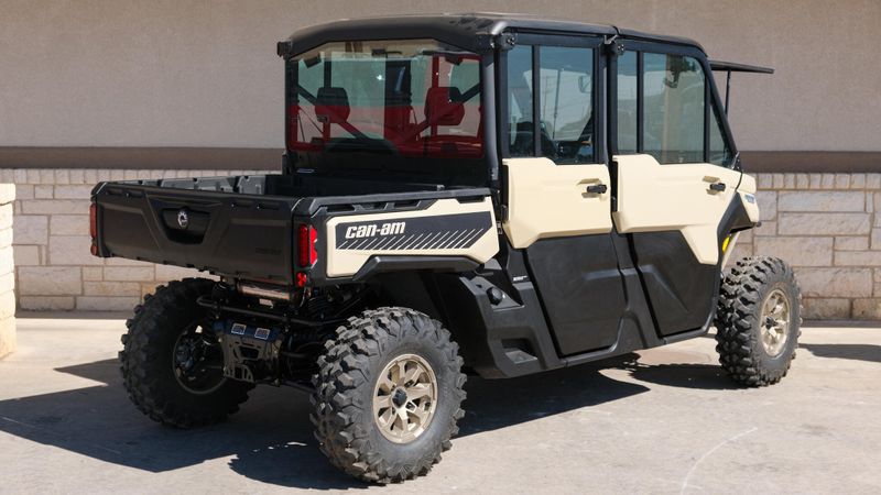 2025 Can-Am DEFENDER MAX LIMITED CAB HD10 DESERT TAN AND STEALTH BLACK Image 3