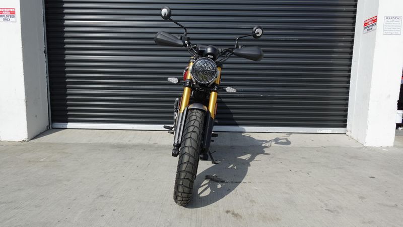 New 2025 Triumph Scrambler 400 X 