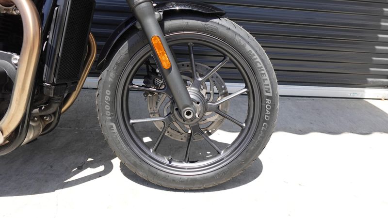 Used 2018 Triumph Street Twin Base 