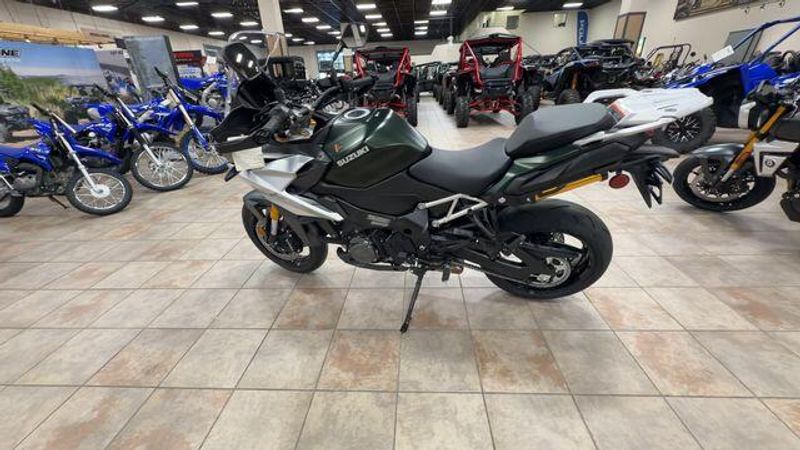 New 2024 Suzuki GSX-S1000GX+ Image 9