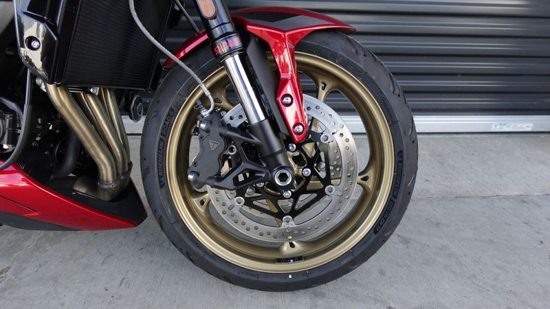 New 2027 Triumph Trident 800 