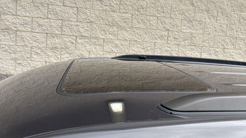 Used 2023 Jeep Grand Cherokee AltitudeImage 5
