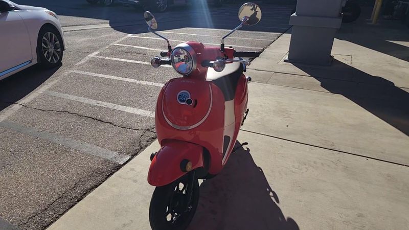 New 2026 Honda Metropolitan Image 7