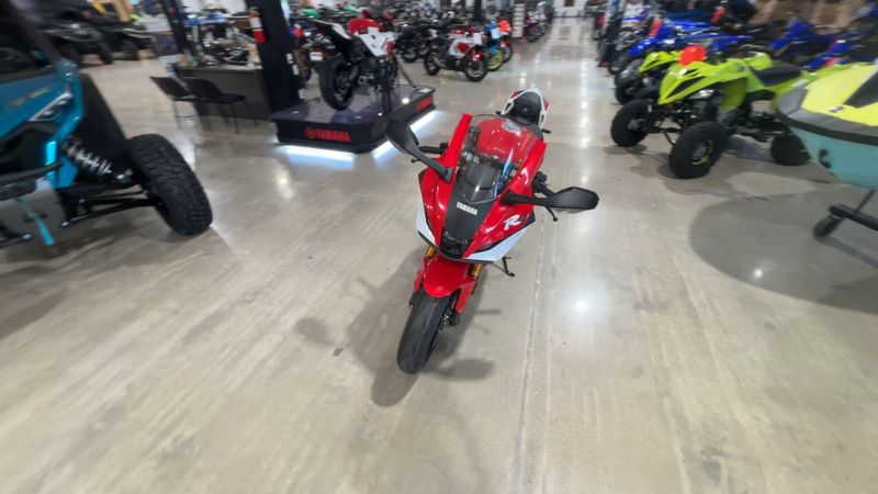 New 2026 Yamaha YZF-R7 70TH ANNIVERSARY EDITION Image 8