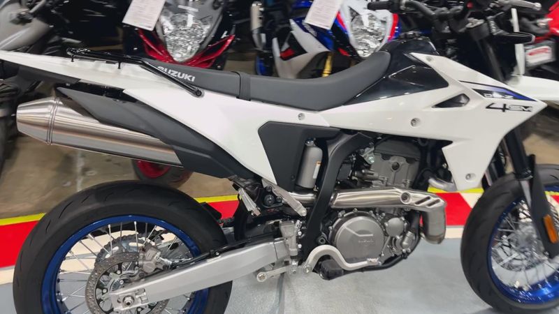New 2025 Suzuki DR-Z4SM Image 9