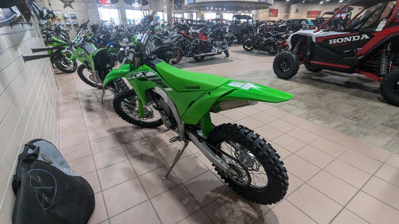 2025 Kawasaki KX250X LIME GREENImage 4