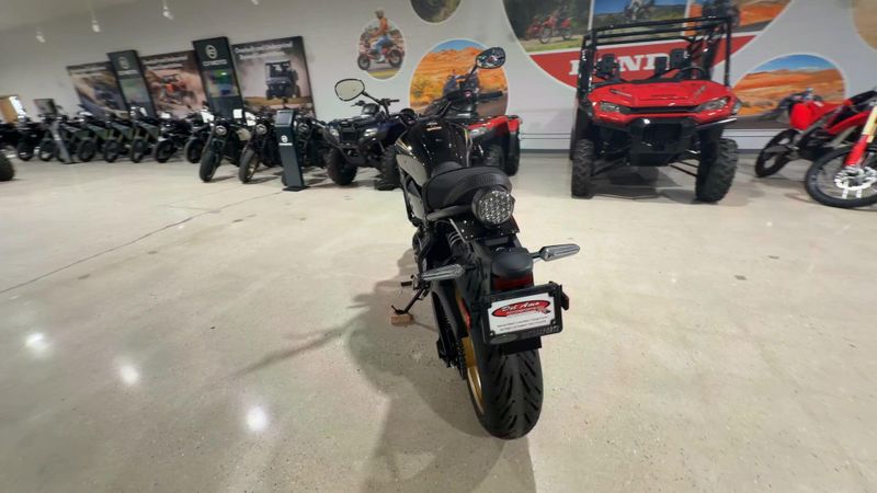 New 2026 Yamaha XSR700 Image 2