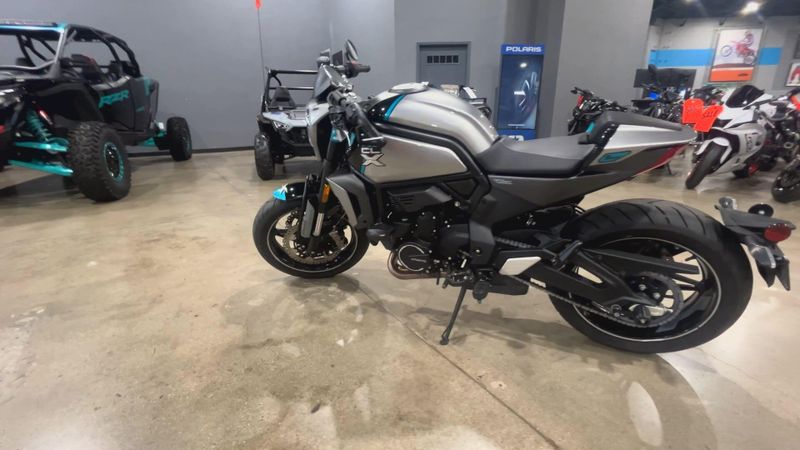 2023 CFMOTO CL-X 700 Image 8