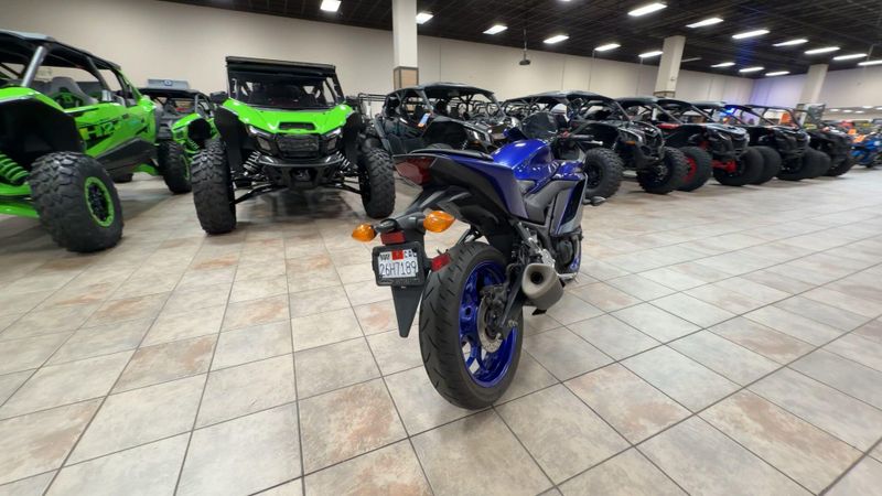 Used 2023 Yamaha YZF-R3 ABS Image 8