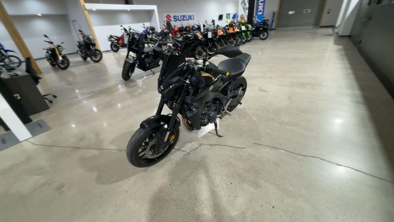 Used 2023 Yamaha MT-09 Image 8