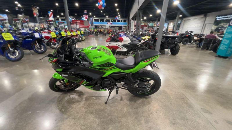 Used 2023 Kawasaki NINJA 650 Image 6